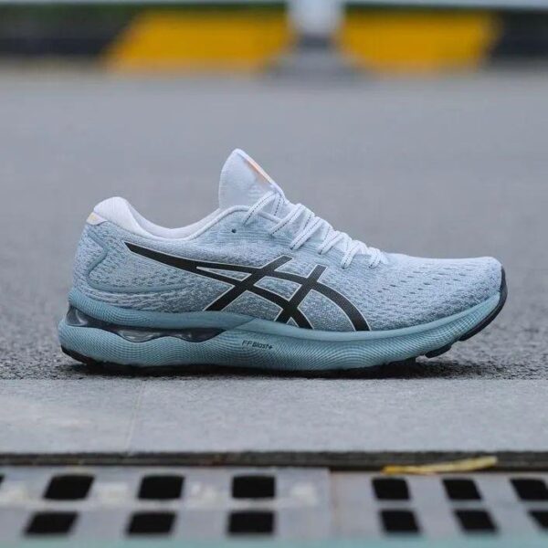 NIMBUS 24 SHOES